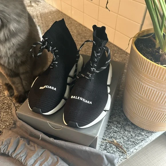 Balenciaga | Shoes | Balenciaga Sneakers Size | Poshmark display picture 1
